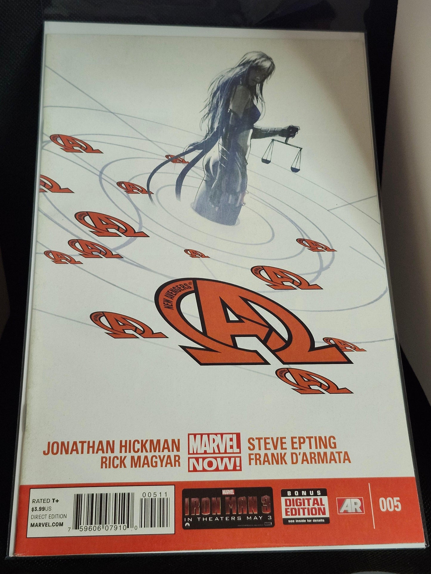 New Avengers #5 (2013) | Marvel Comic Book - Tavern Collectibles