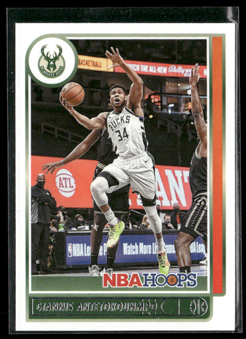 Giannis Antetokounmpo 2021-22 Hoops #103 Milwaukee Bucks
