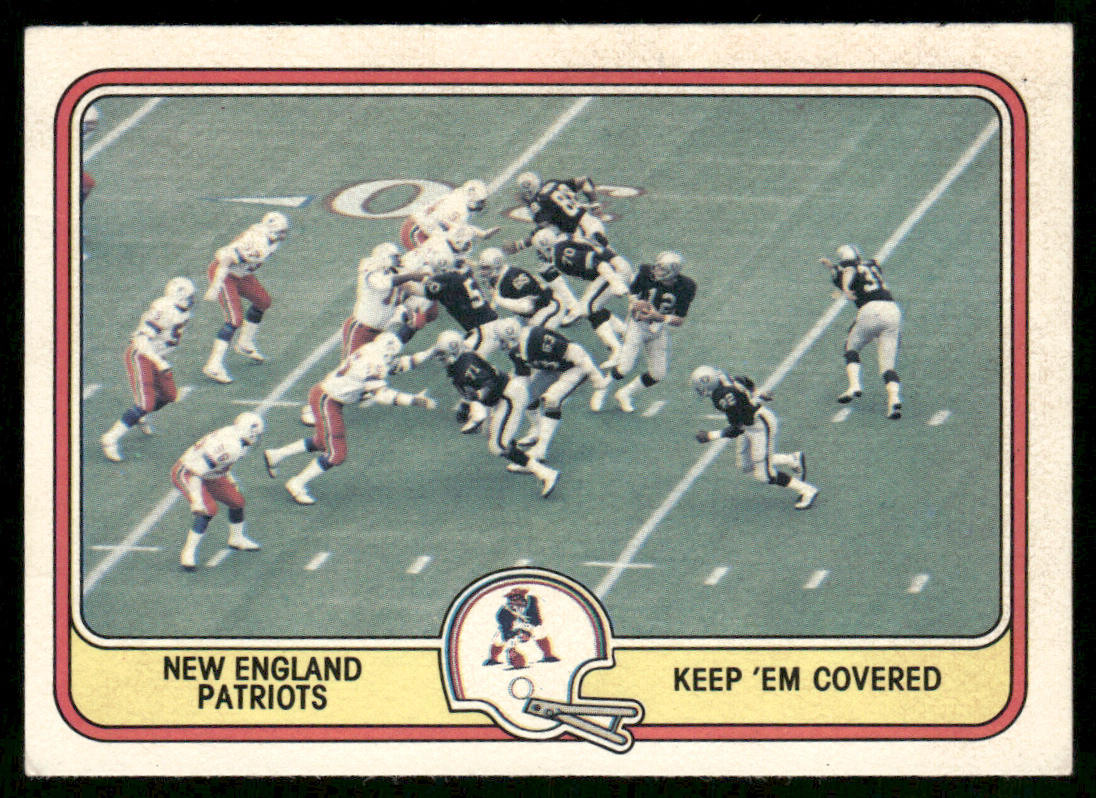 Keep 'Em Covered 1981 Fleer Team Action #32 New England Patriots
