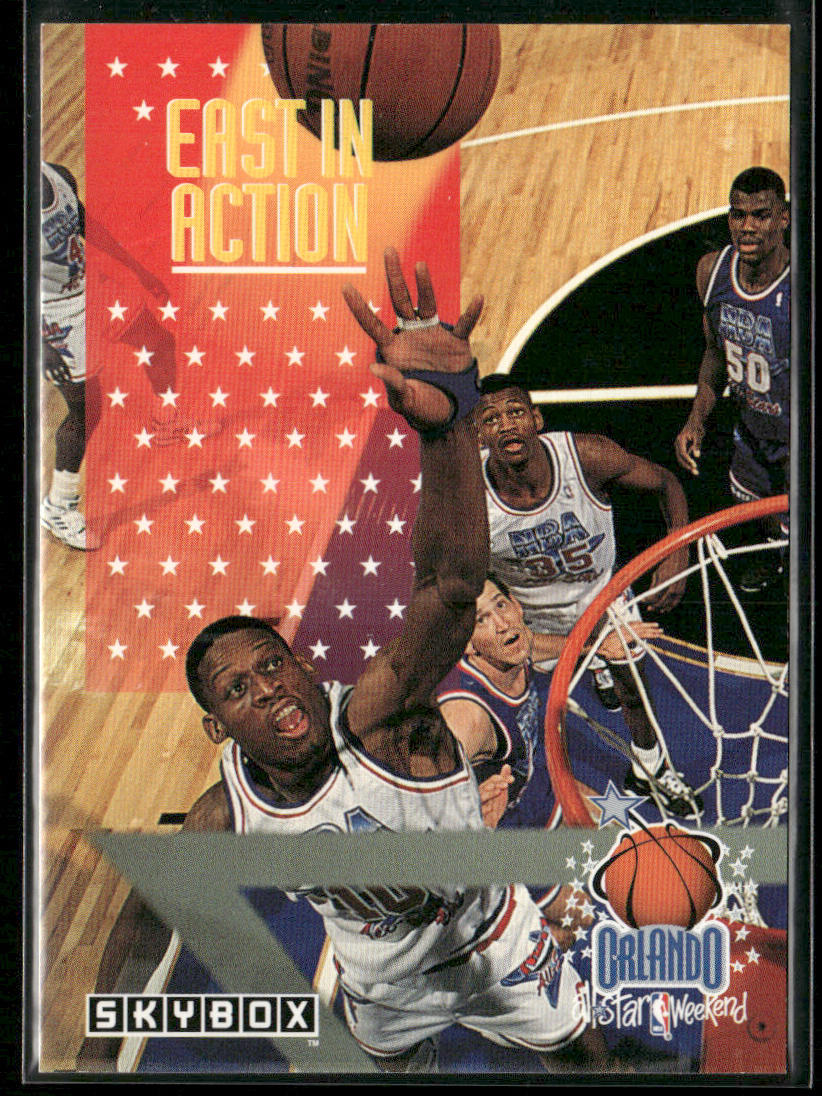 East In Action 1992-93 SkyBox #312 Detroit Pistons