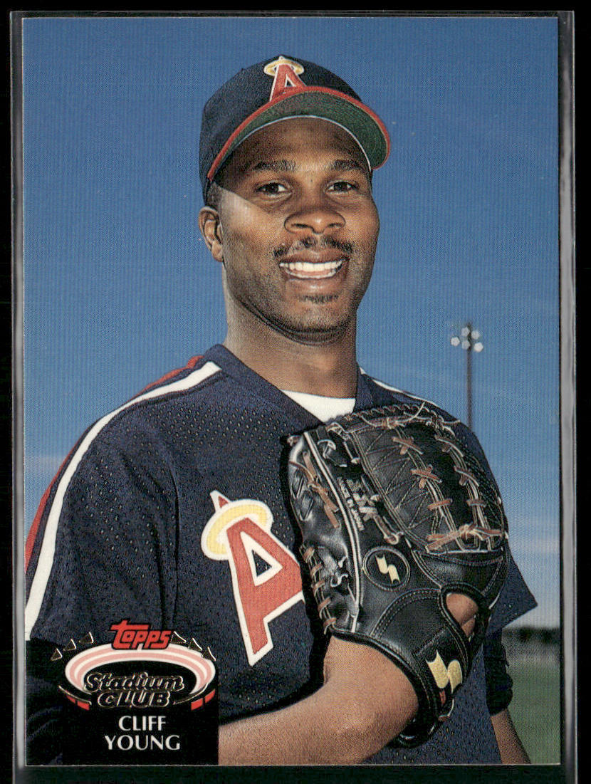 Cliff Young 1992 Stadium Club #562 California Angels