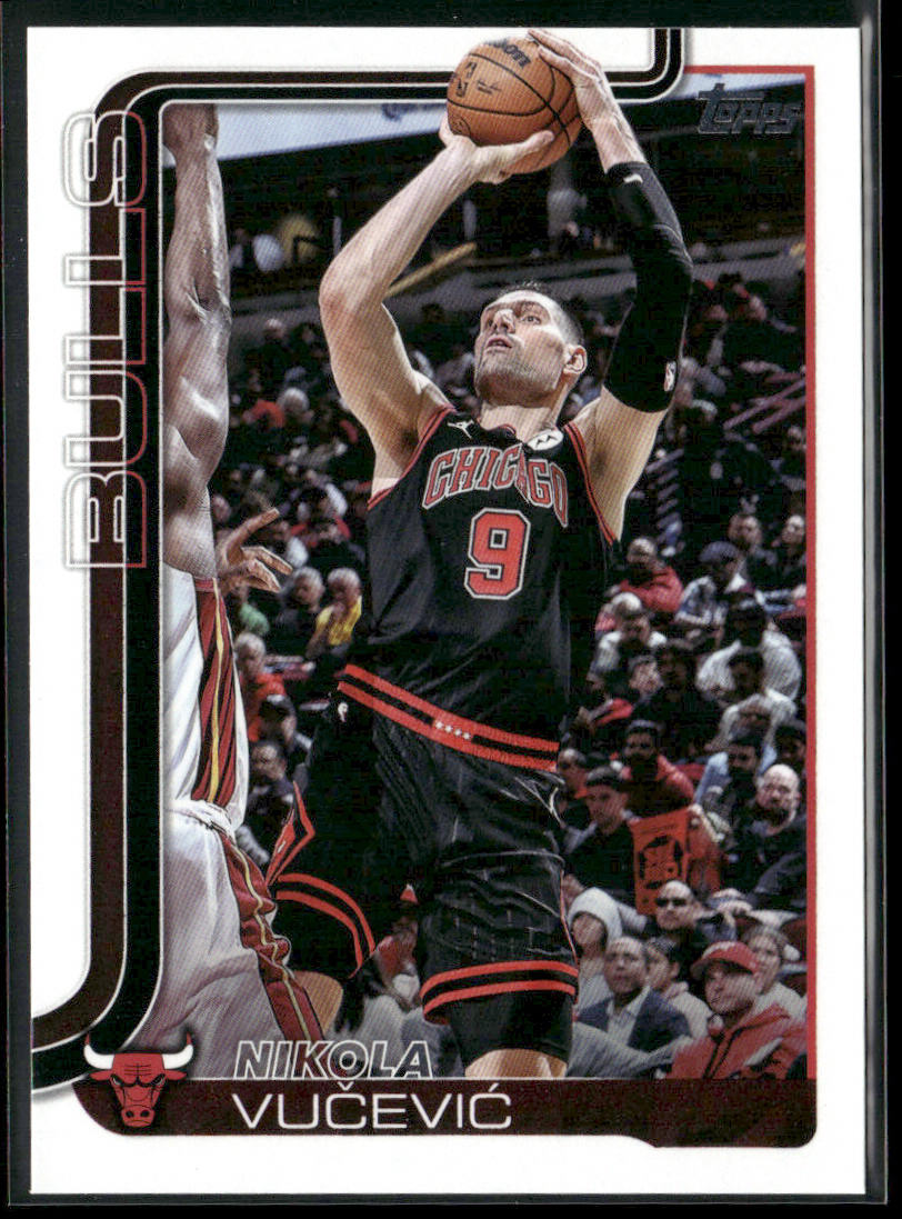 Nikola Vučević 2025-26 Topps #36 Chicago Bulls front