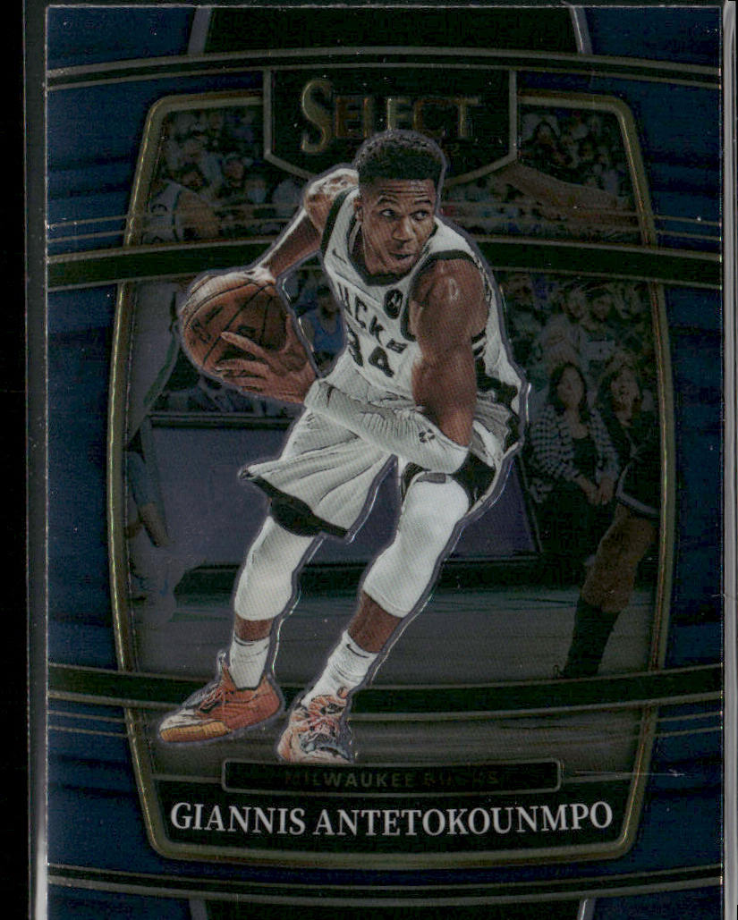 Giannis Antetokounmpo 2021-22 Panini Select Blue (Retail Base) #35 Bucks