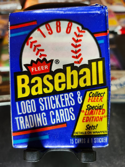 1988 Fleer Baseball - UNOPENED WAX PACK - 15 Cards 1 Logo Sticker - MLB front