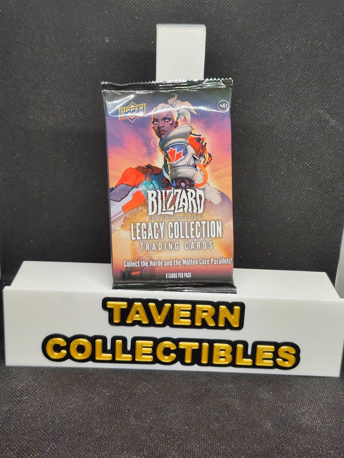 Upper Deck Blizzard Entertainment Legacy Collection Trading Card Pack - 8 Cards front